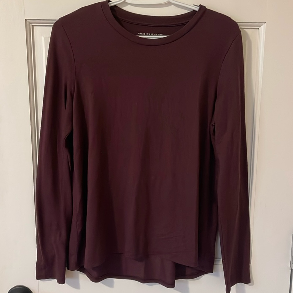 American Eagle, long sleeve, maroon Medium